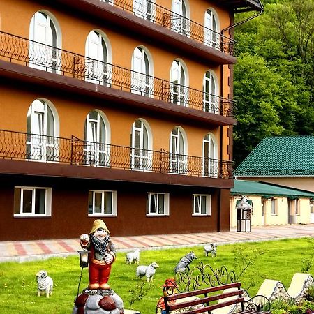 Hotel Perlyna Podillyа Sataniw Exterior foto