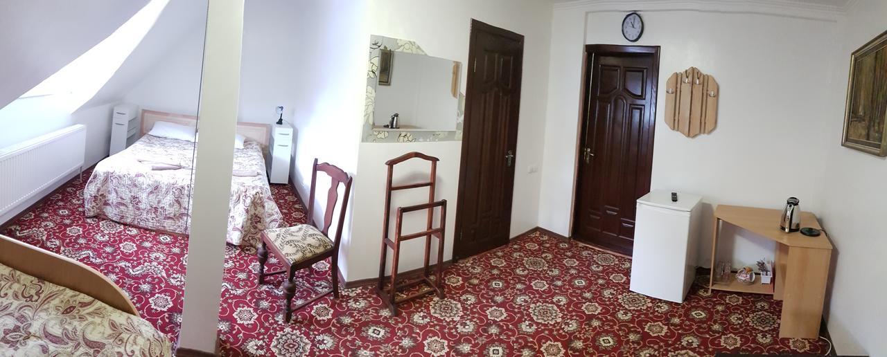 Hotel Perlyna Podillyа Sataniw Exterior foto