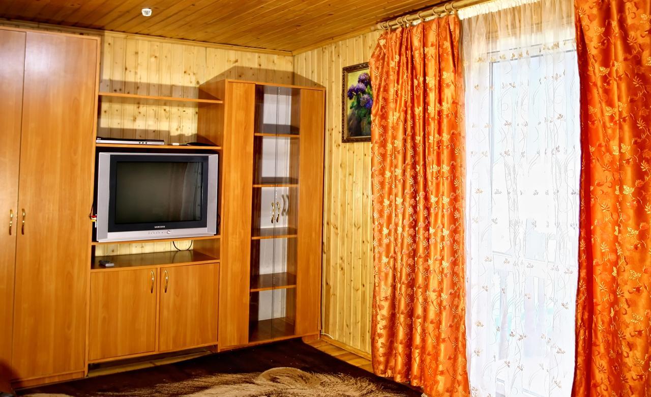 Hotel Perlyna Podillyа Sataniw Exterior foto